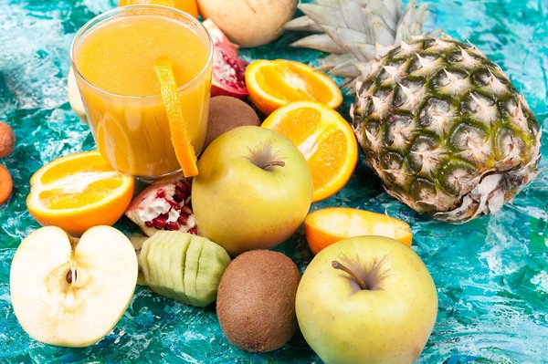 Les avantages d'une machine à jus d'agrumes pour des boissons fraîches au petit-déjeuner